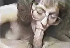 نوجوان لاتینا شین دوس سانتوس تبدیل به لعنتی و صورت سکس با کارگر منزل می شود