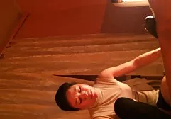 MILF انگلیسی Silky سکس زن خانه دار Thighs Lou مراقبت از بیدمشک خود را حفظ می کند