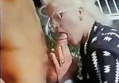 Ebony دادن سکس زن خانه دار گنبد Whiteboy از POF