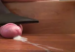 MILF انگلیس ، کیمی کامس ، جوانان خود را بیرون می آورد و dildo را دوباره زنده سکس با دزد خانه می کند