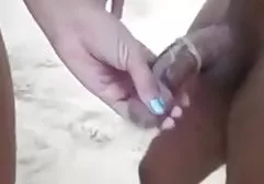 نوجوان شگفت انگیز جنیفر سعادت گربه سکس با کارگر منزل شکسته است