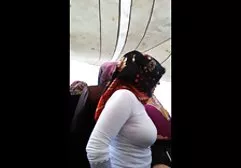 هدر عمیق اتاق خواب در سکس در جنده خانه گلو درد خامه گلو